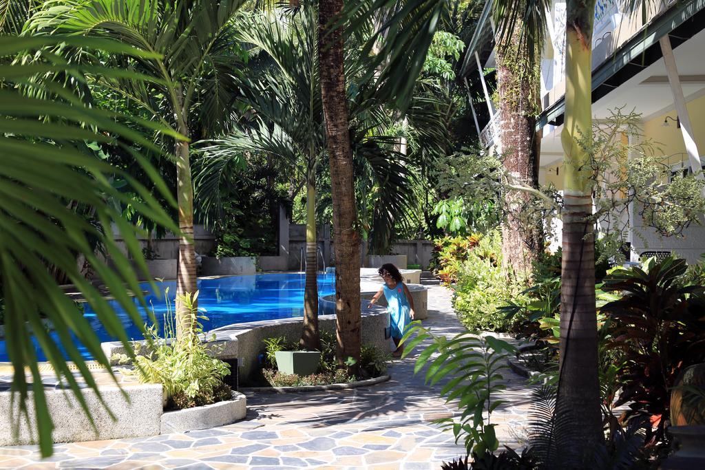 Naka Resort Kamala-stranden Eksteriør bilde