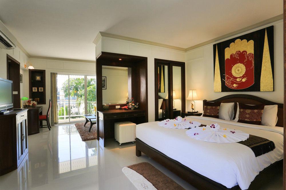 Naka Resort Kamala-stranden Eksteriør bilde