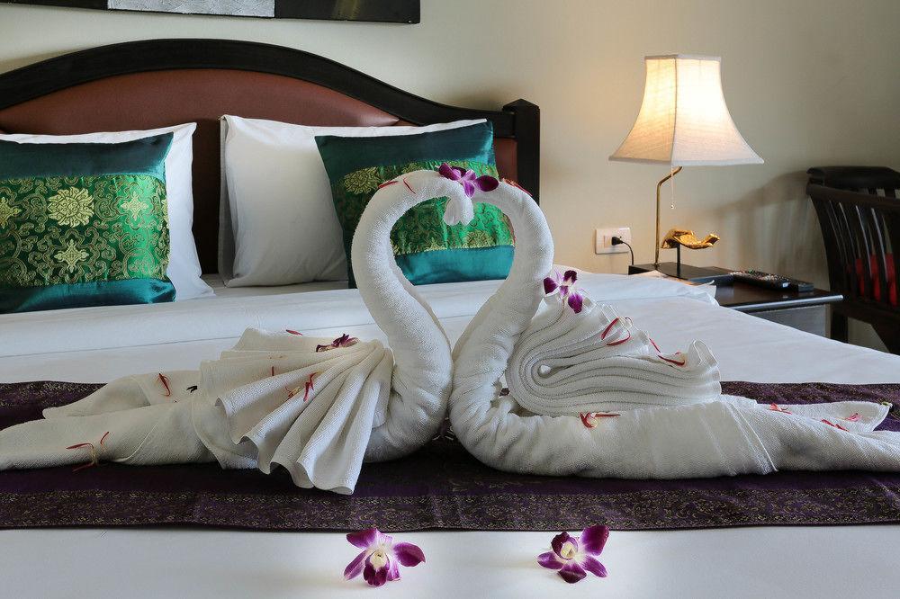 Naka Resort Kamala-stranden Eksteriør bilde